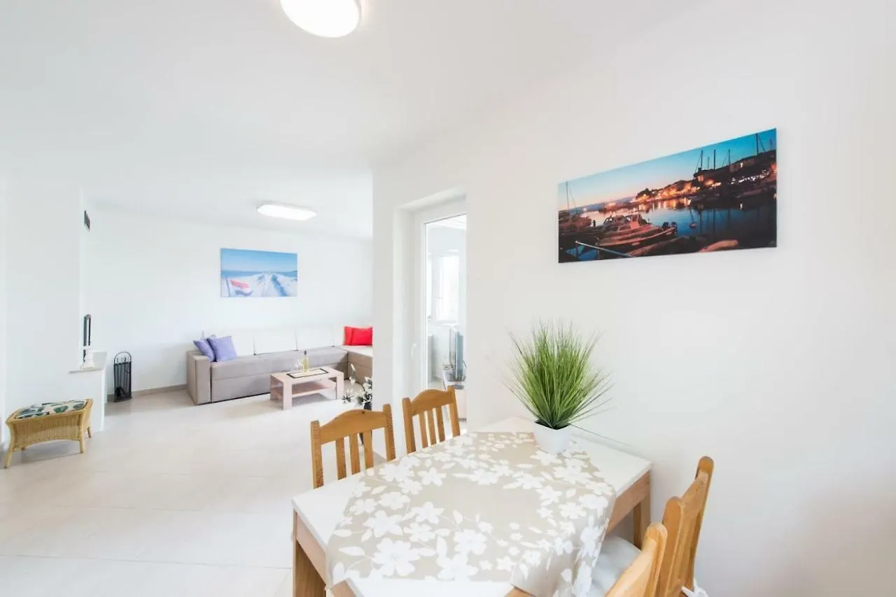 Apartment Fewo Villa Adria Barusic